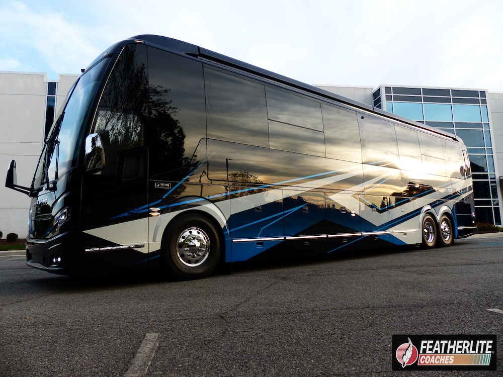 2026 Prevost Featherlite H3-45 For Sale